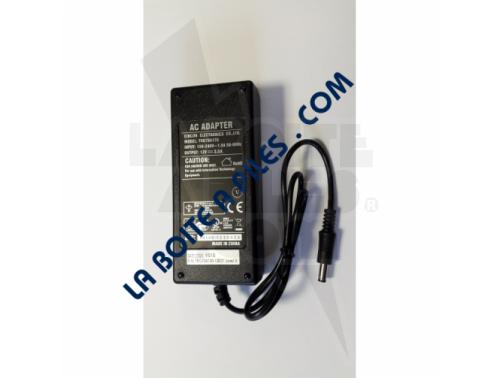 ADAPTATEUR 12V-5.5AH