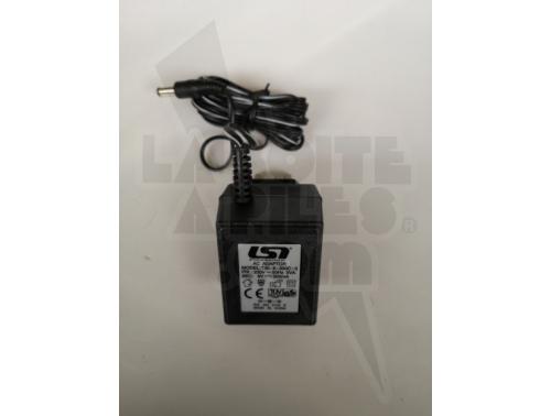 ADAPTATEUR SECTEUR 6V - 300 MA